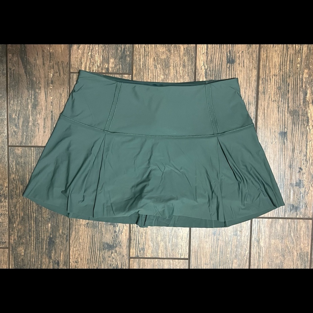 Lululemon sz 8 lost in pace skirt